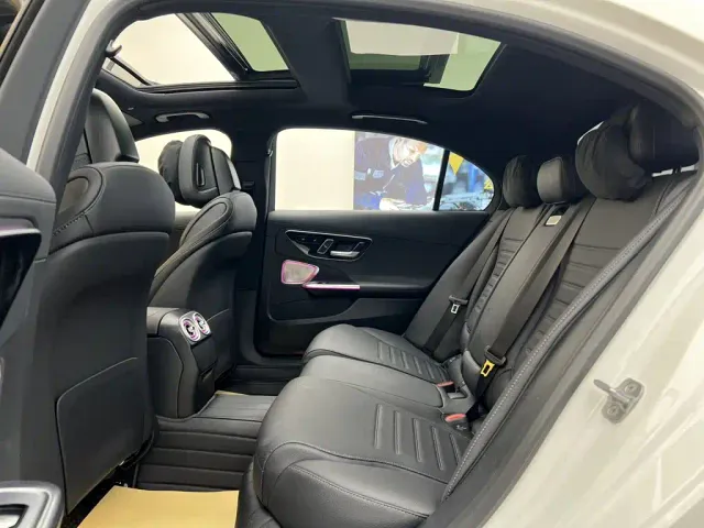 Mercedes-Benz C-Class — Фото автомобиля 18
