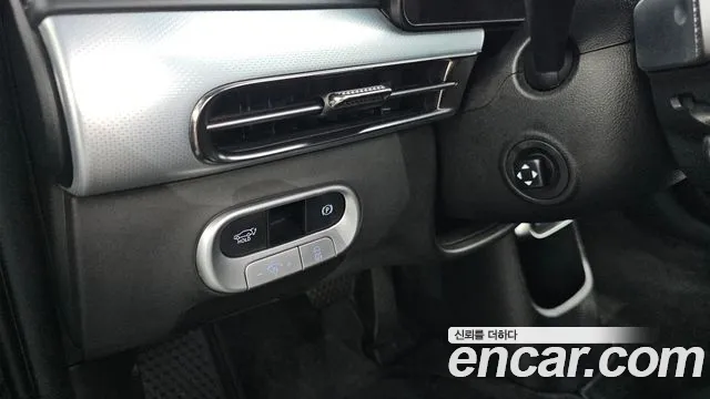 Genesis GV60 — Фото автомобиля 15