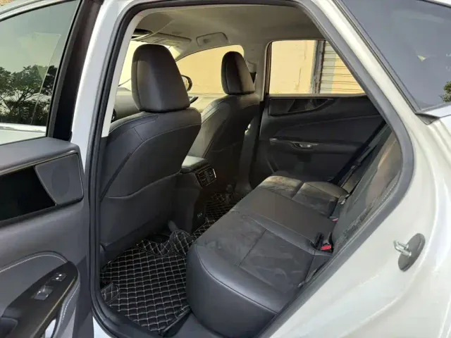 Lexus Lexus NX 2022 260 FWD Innovation Edition — Фото автомобиля 5