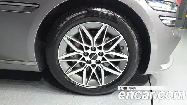 Genesis G80 RG3 — Фото автомобиля 6