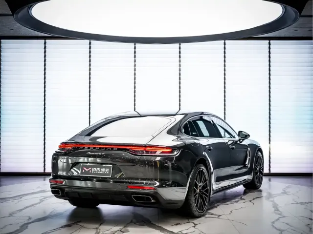 Porsche Panamera — Фото автомобиля 5