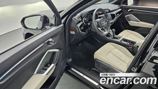Audi Q3 40 TFSI quattro Premium — Фото автомобиля 11