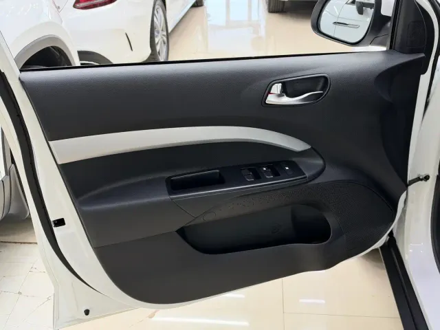 Kia KX1 — Фото автомобиля 14