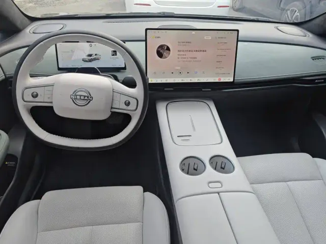 Nissan N7 — Фото автомобиля 12