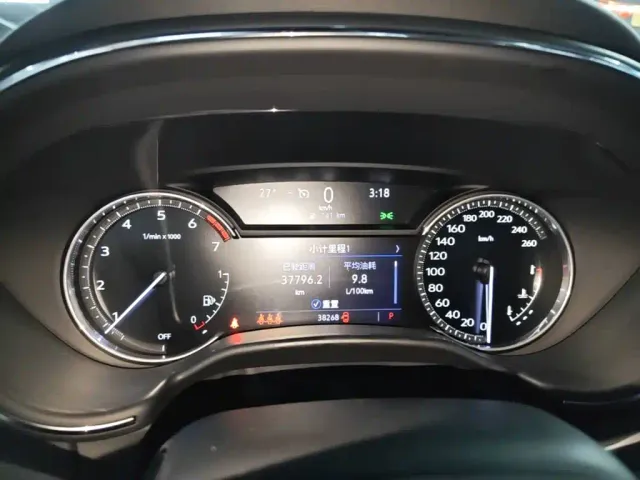 Cadillac CT5 — Фото автомобиля 11
