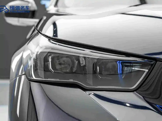 BMW 5 Series — Фото автомобиля 10