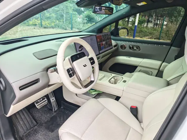 Li Auto i6 — Фото автомобиля 6