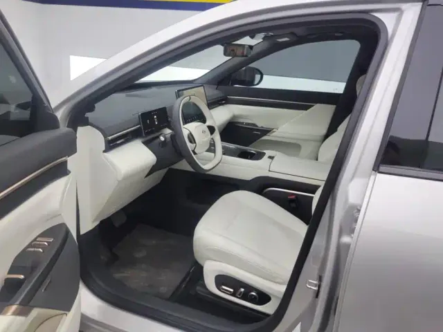 Dongfeng eπ 008 — Фото автомобиля 9