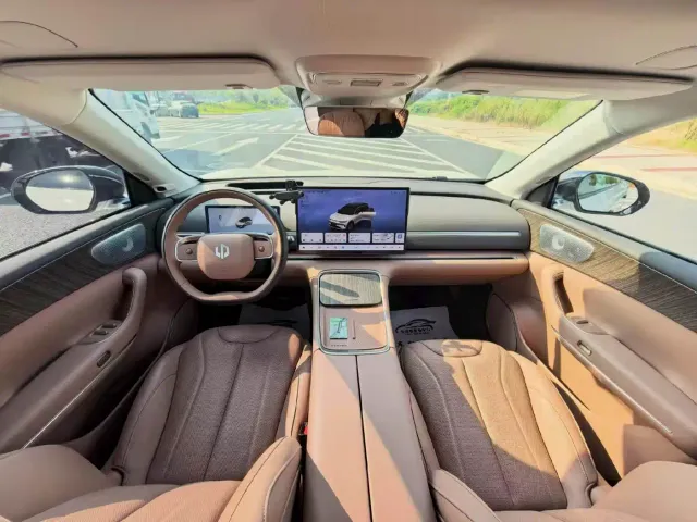 Leapmotor C11 — Фото автомобиля 6