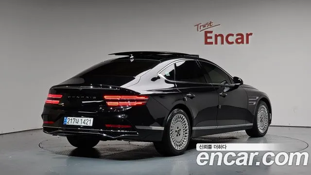 Genesis G80 Бензин 2.5 турбо AWD — Фото автомобиля 2