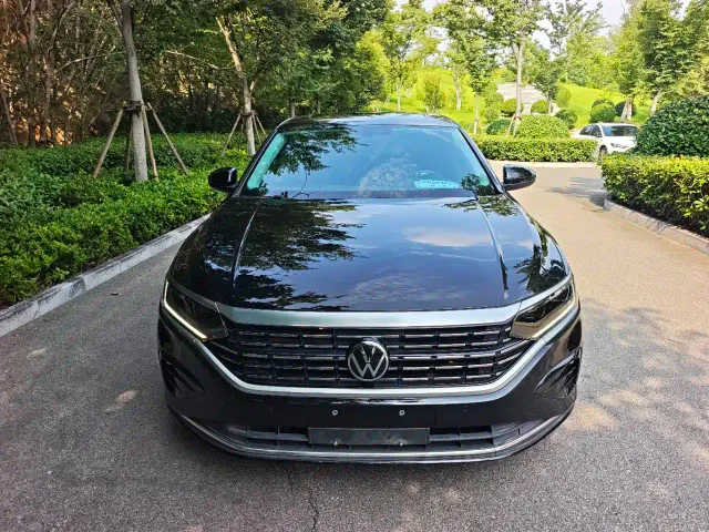 Фотография автомобиля — Volkswagen Passat