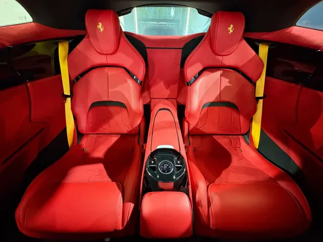 Ferrari Purosangue — Фото автомобиля 23