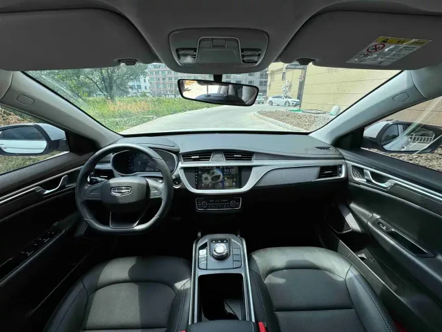 Geely Emgrand — Фото автомобиля 7