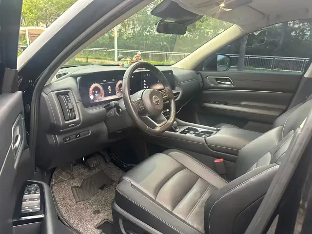 Nissan Terra — Фото автомобиля 2