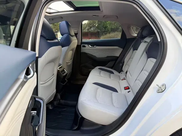 Geely Xingrui — Фото автомобиля 5
