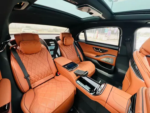 Mercedes-Benz S-Class — Фото автомобиля 10
