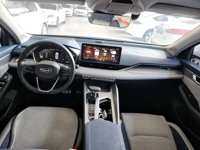 Geely Xingrui — Фото автомобиля 9