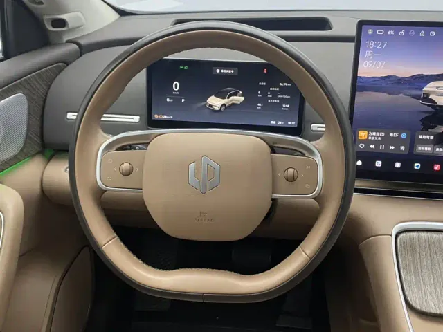 Leapmotor C11 — Фото автомобиля 13