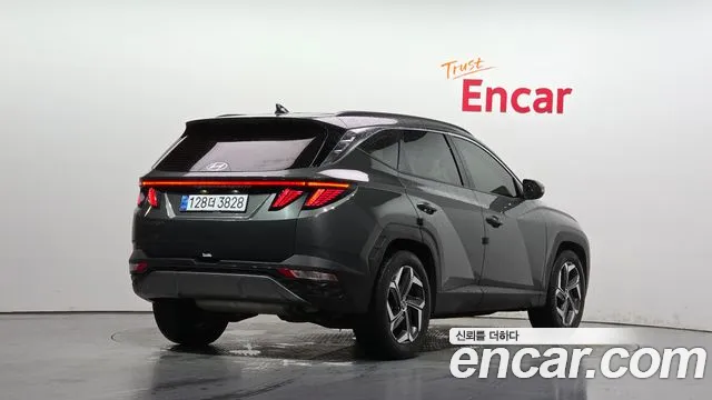 Hyundai Tucson Tucson (NX4) Бензин 1.6 турбо 2WD — Фото автомобиля 2