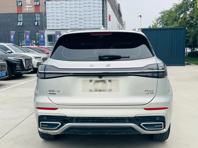 Hongqi HS5 — Фото автомобиля 17