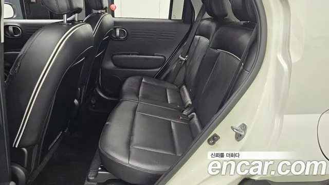 Hyundai Casper — Фото автомобиля 18