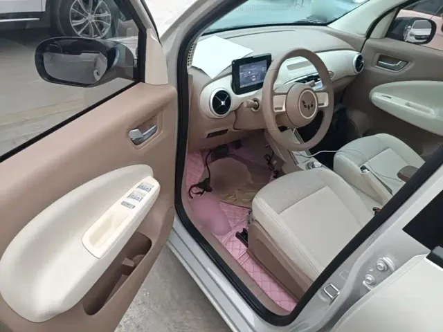 Wuling Hongguang Mini EV — Фото автомобиля 15