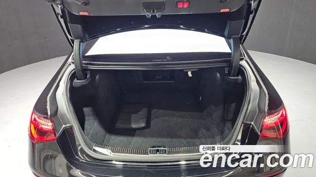 Mercedes-Benz S-Class — Фото автомобиля 16