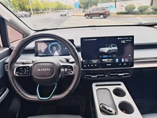 GAC Aion Y — Фото автомобиля 13