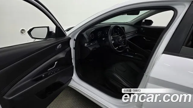 Hyundai Avante — Фото автомобиля 15