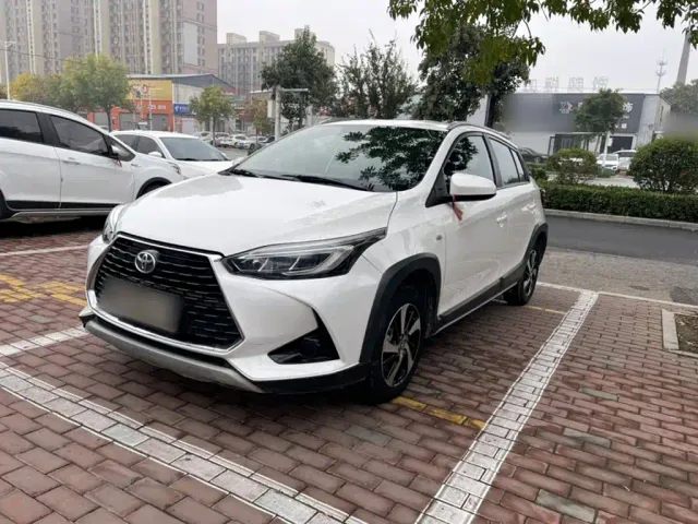 Фотография автомобиля — Toyota YARiS L Zhi Xuan