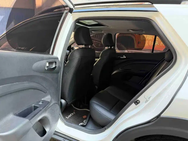 Kia KX1 — Фото автомобиля 8