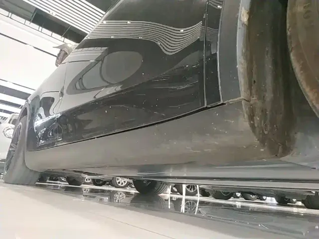 Tesla Model Y — Фото автомобиля 20
