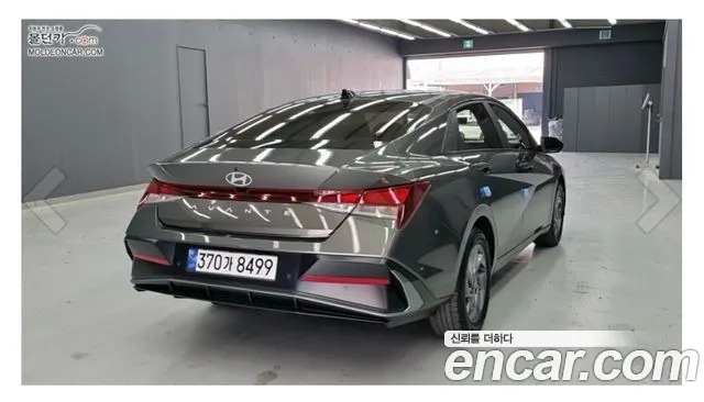 Hyundai Avante CN7 — Фото автомобиля 2