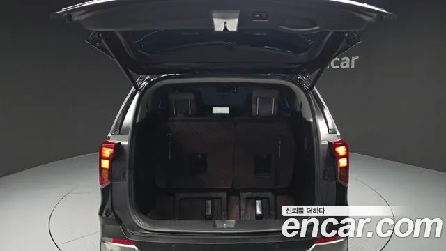 Kia Carnival Generation 4 — Фото автомобиля 20