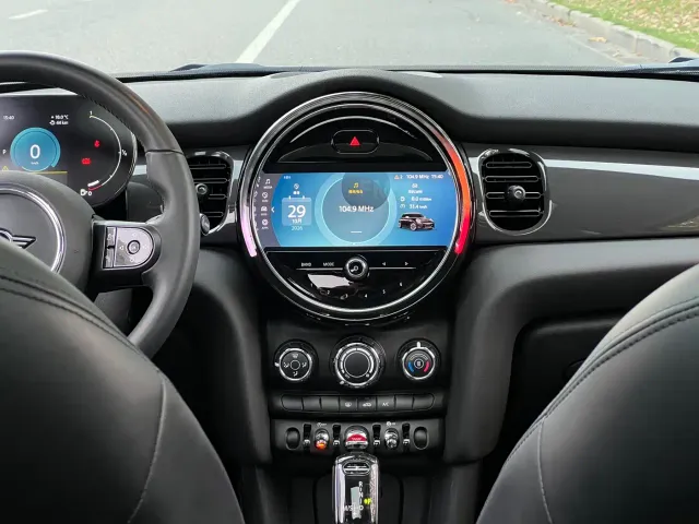 MINI Hatch — Фото автомобиля 11