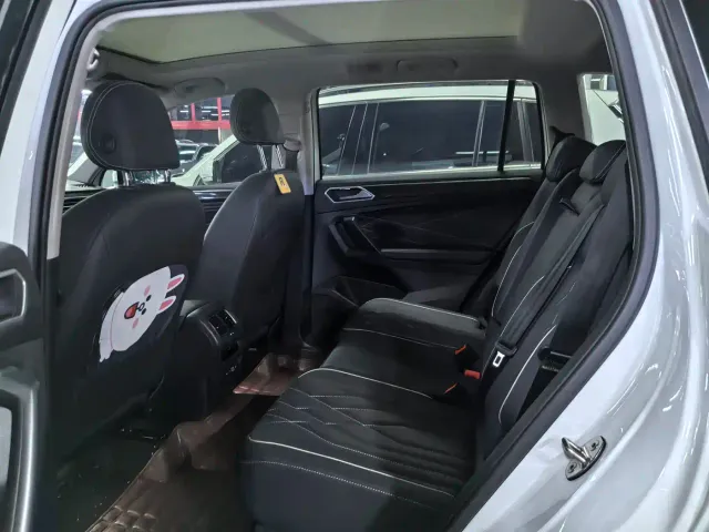 Volkswagen Tiguan L PHEV — Фото автомобиля 8