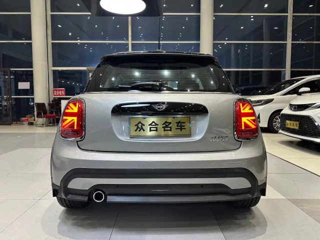 MINI Hatch — Фото автомобиля 6