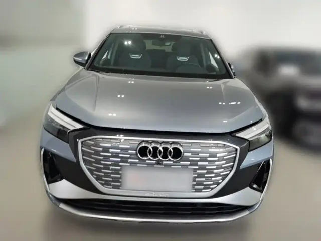 Audi Q4 e-tron — Фото автомобиля 4