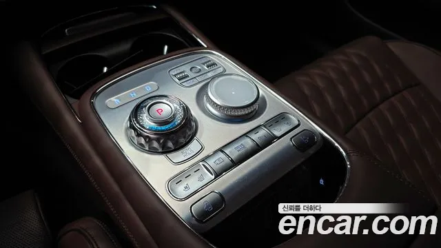 Genesis G90 — Фото автомобиля 9