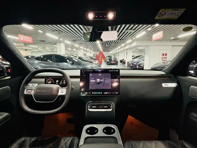 Xiaomi SUV — Фото автомобиля 8
