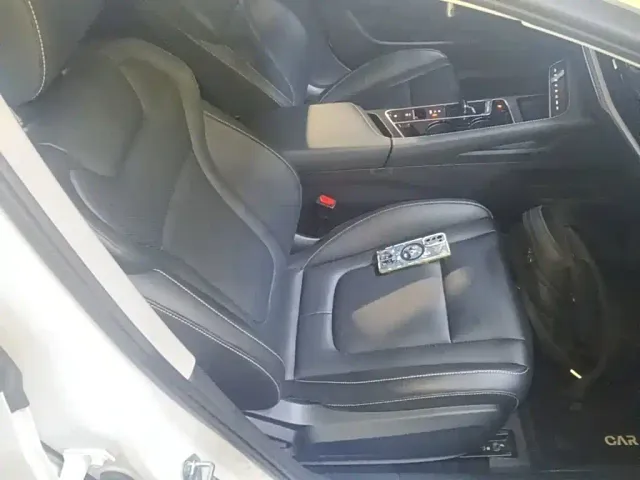 Bestune B70 — Фото автомобиля 24