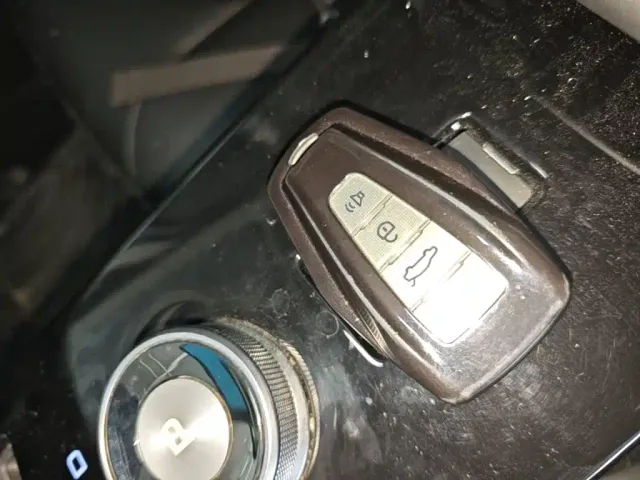 Geely Geometry E Firefly — Фото автомобиля 8