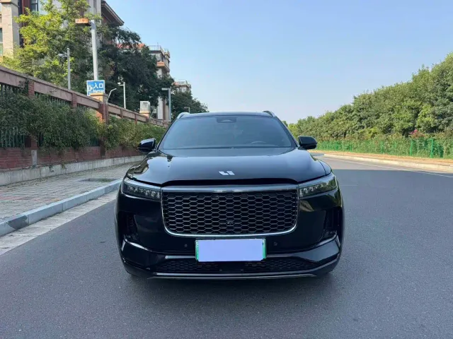 Li Auto ONE — Фото автомобиля 2