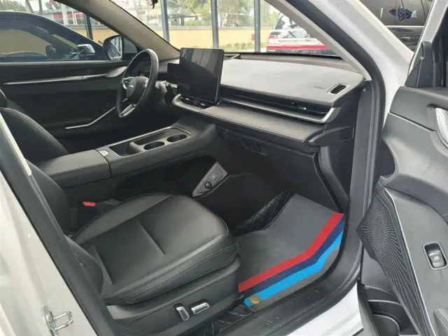 Haval H6 — Фото автомобиля 11