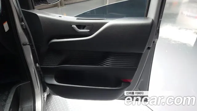 Hyundai Staria — Фото автомобиля 14