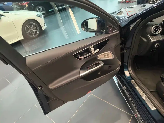 Mercedes-Benz C-Class — Фото автомобиля 7