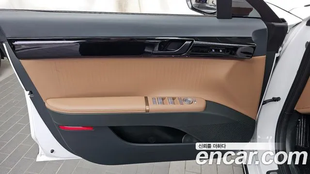 Hyundai Grandeur GN7 — Фото автомобиля 13