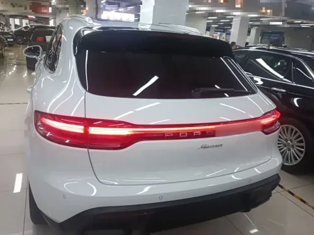 Porsche Macan — Фото автомобиля 5