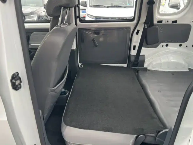 Wuling Zhiguang NEV — Фото автомобиля 13