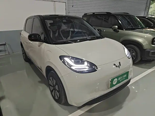 Wuling Bingo — Фото автомобиля 3